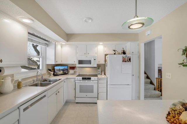 1339 16th Street W, Hastings, MN 55033