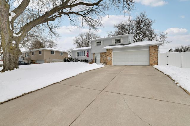 1339 16th Street W, Hastings, MN 55033