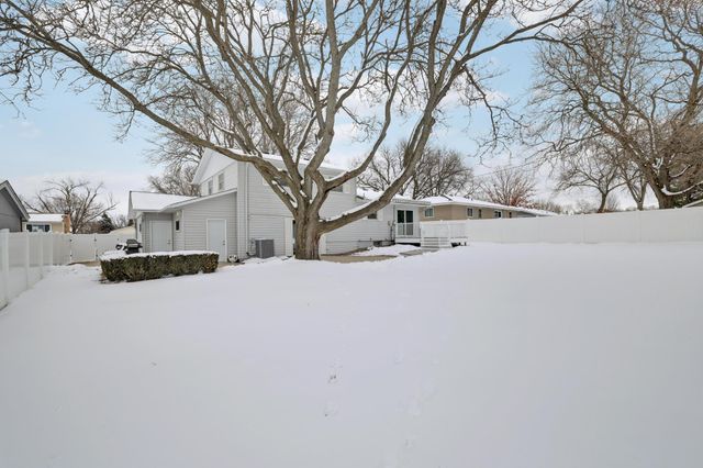 1339 16th Street W, Hastings, MN 55033