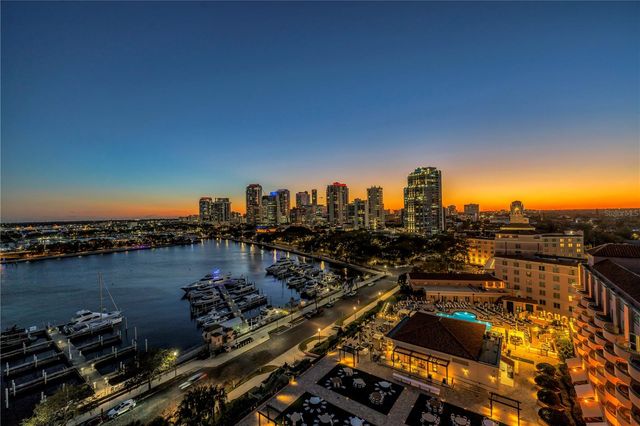 555 5TH AVENUE NE PH1, St Petersburg, FL 33701