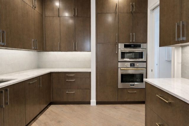 555 5TH AVENUE NE PH1, St Petersburg, FL 33701