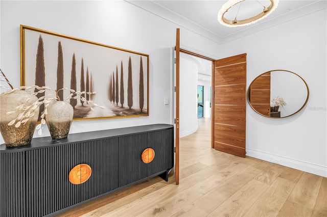 555 5TH AVENUE NE PH1, St Petersburg, FL 33701