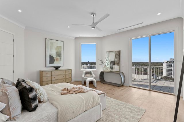 555 5TH AVENUE NE PH1, St Petersburg, FL 33701