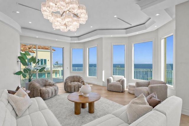 555 5TH AVENUE NE PH1, St Petersburg, FL 33701