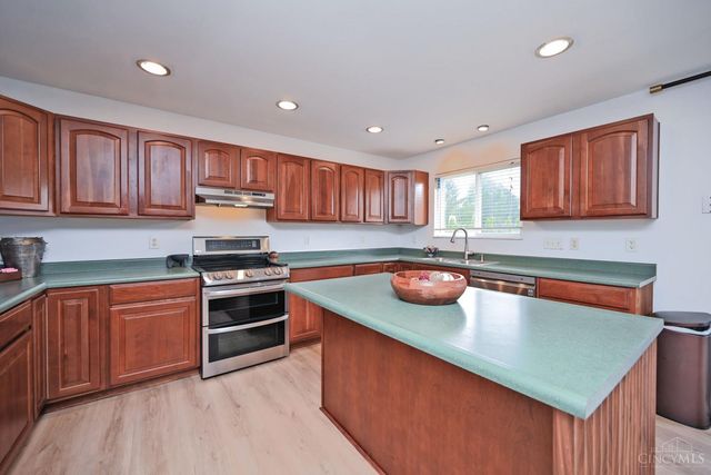 7705 Hunters Trail, Deerfield Twp., OH 45040