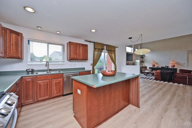 7705 Hunters Trail, Deerfield Twp., OH 45040