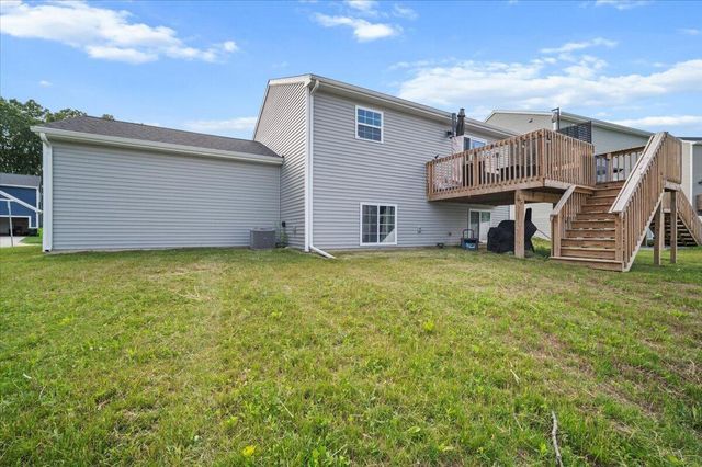 808 Hollyhock Drive, Greenville, MI 48838