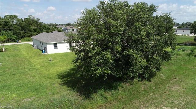 343 Rawlings AVE, Lehigh Acres, FL 33974