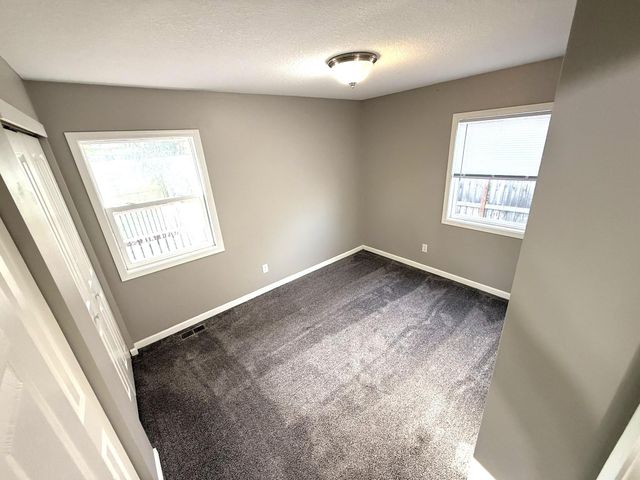 5060 Clearview Street NE, Fridley, MN 55421