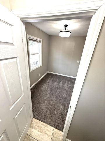 5060 Clearview Street NE, Fridley, MN 55421