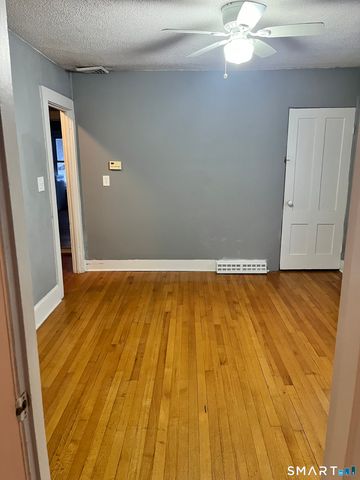 35 Woodruff Street, Southington, CT 06489