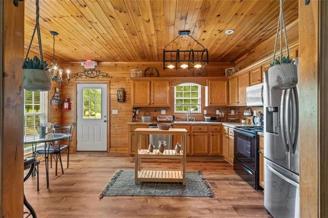922 River Bend Road SW, Plainville, GA 30733