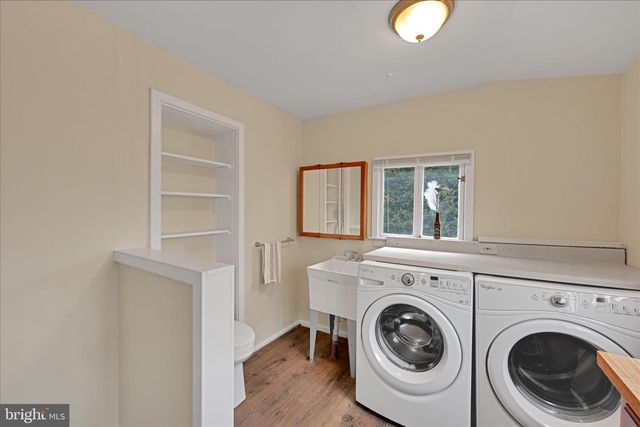 240 LAUREL ST, Lancaster, PA 17603