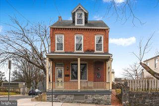 240 LAUREL ST, Lancaster, PA 17603