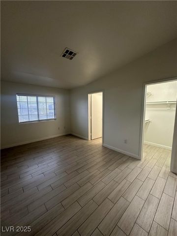 1956 Vista Malaga Street 102, Las Vegas, NV 89106