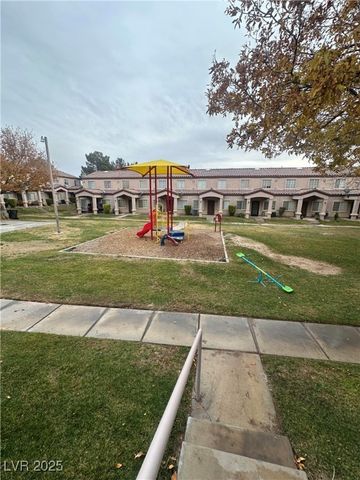 1956 Vista Malaga Street 102, Las Vegas, NV 89106