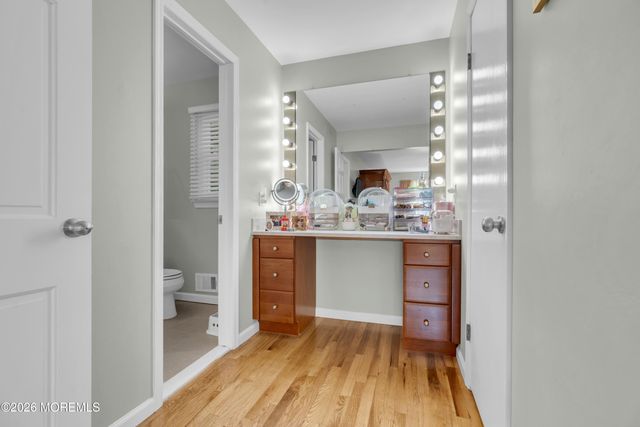 6 Mt Court, East Brunswick, NJ 08816