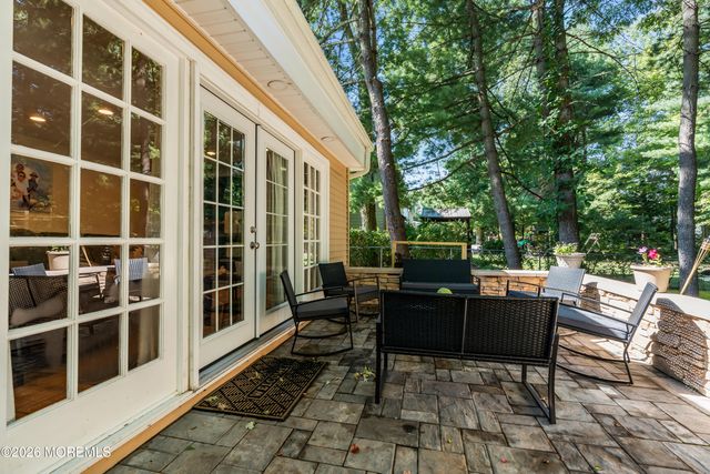 6 Mt Court, East Brunswick, NJ 08816