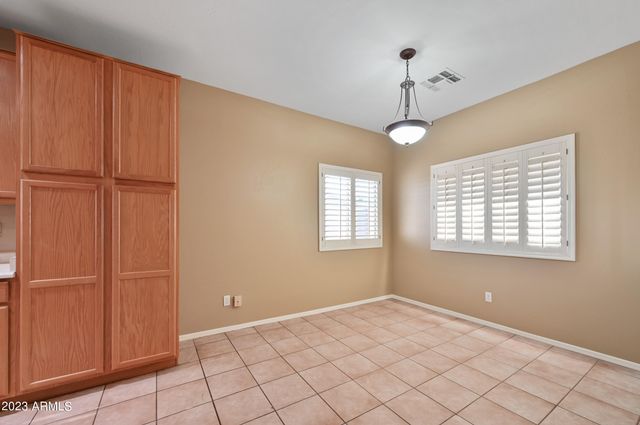 939 S Roanoke Street, Gilbert, AZ 85296