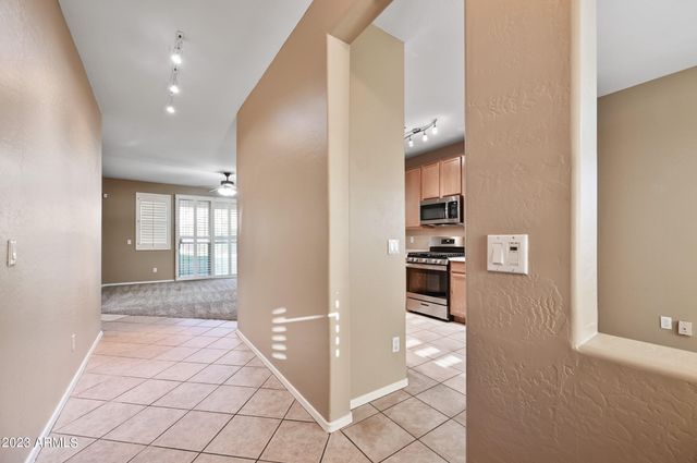 939 S Roanoke Street, Gilbert, AZ 85296