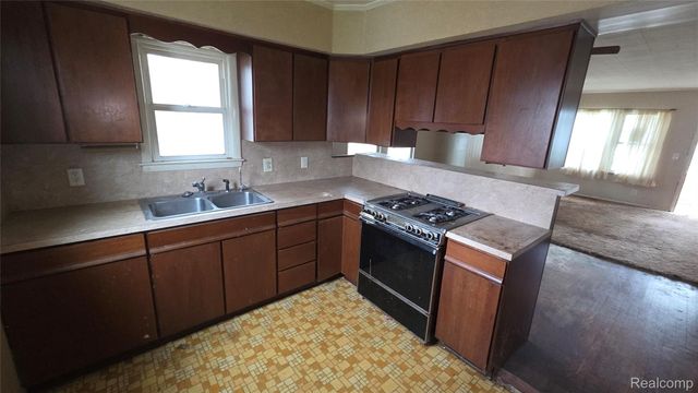 1426 Lincoln Avenue, Flint, MI 48507