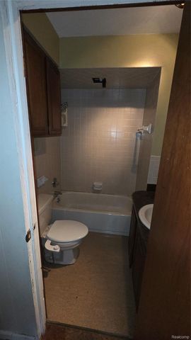 1426 Lincoln Avenue, Flint, MI 48507