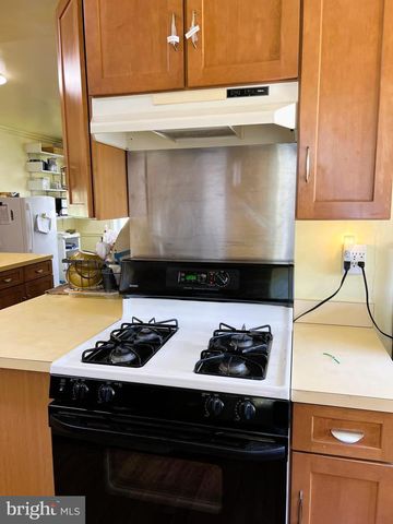 3817 MENLO DR, Baltimore, MD 21215