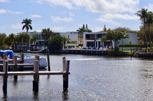 134 Harbor Circle, Delray Beach, FL 33483