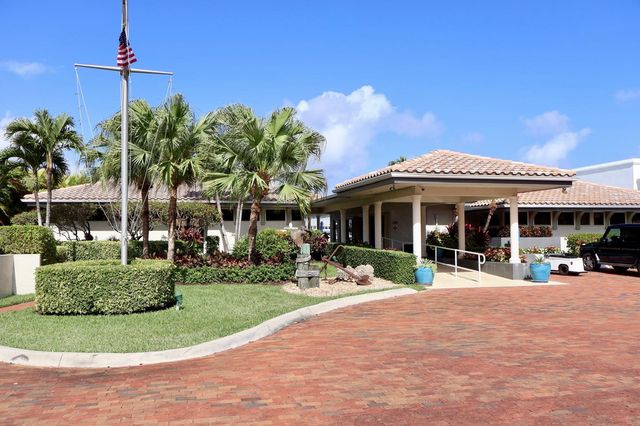 134 Harbor Circle, Delray Beach, FL 33483