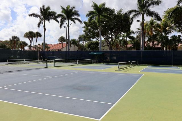 134 Harbor Circle, Delray Beach, FL 33483