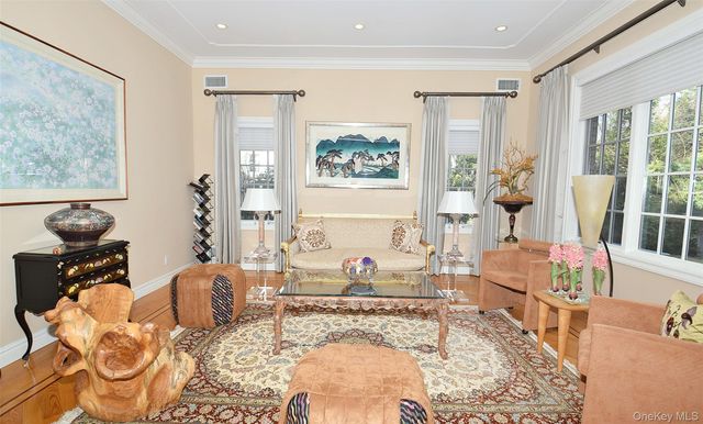 35 Meadow Woods Road, Great Neck, NY 11020