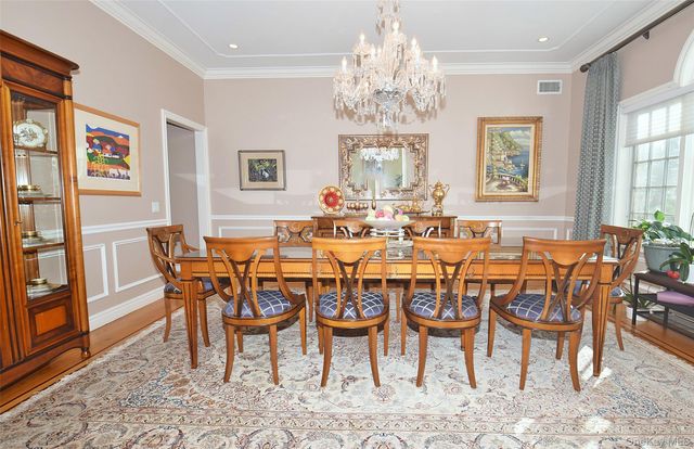 35 Meadow Woods Road, Great Neck, NY 11020