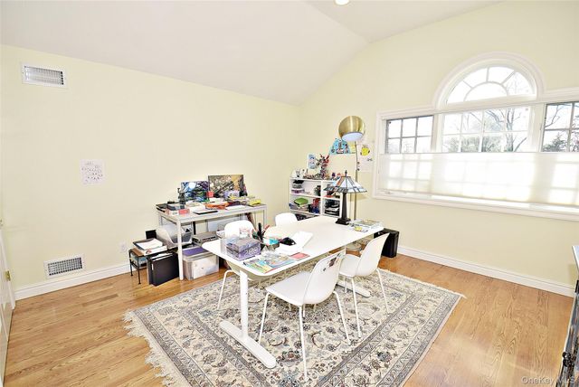 35 Meadow Woods Road, Great Neck, NY 11020