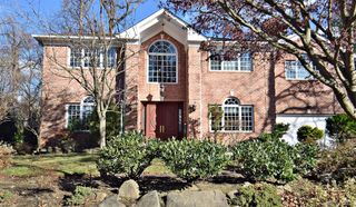 35 Meadow Woods Road, Great Neck, NY 11020