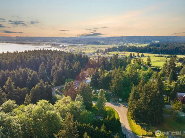 2844 Sunlight Drive, Clinton, WA 98236
