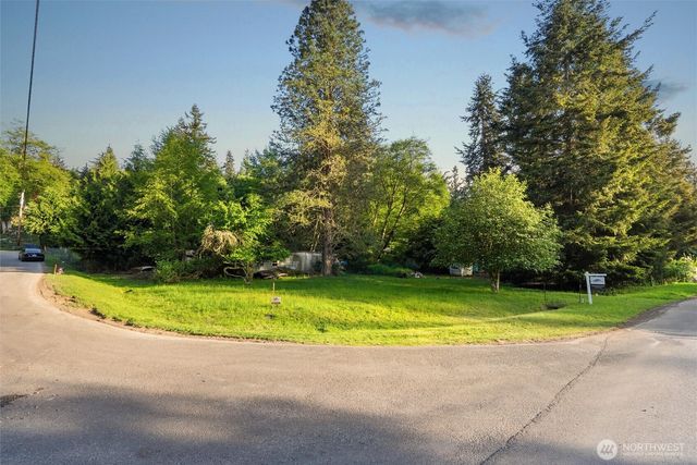 2844 Sunlight Drive, Clinton, WA 98236