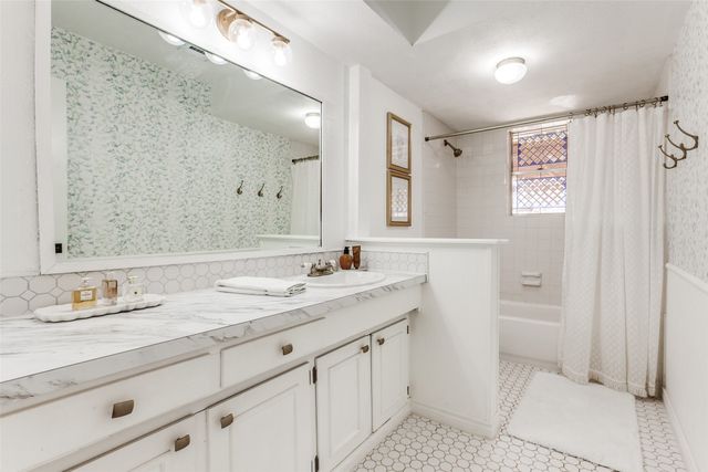 1524 Northcrest Drive, Plano, TX 75075