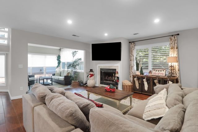 1162 Shadow Lake Circle Unit 44, Mount Pleasant, SC 29464