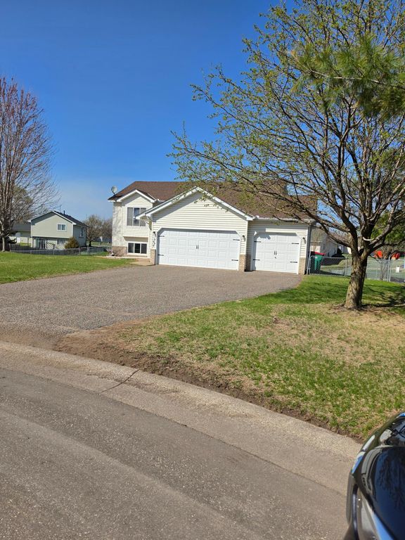 3535 121st Avenue NW, Coon Rapids, MN 55433