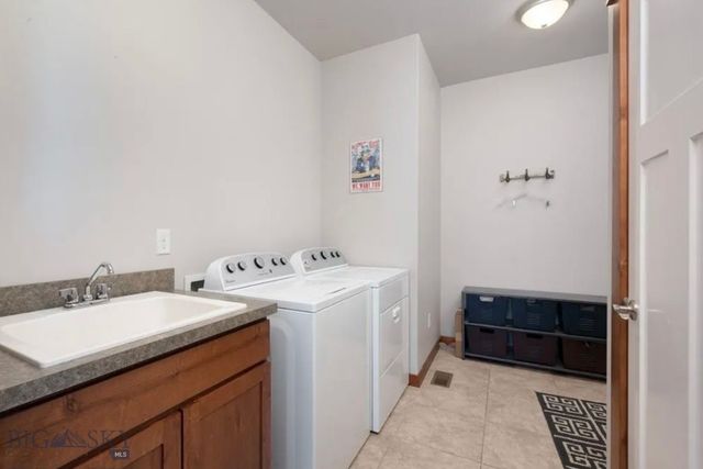 1290 Manzanita Drive, Bozeman, MT 59715