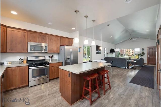 1290 Manzanita Drive, Bozeman, MT 59715