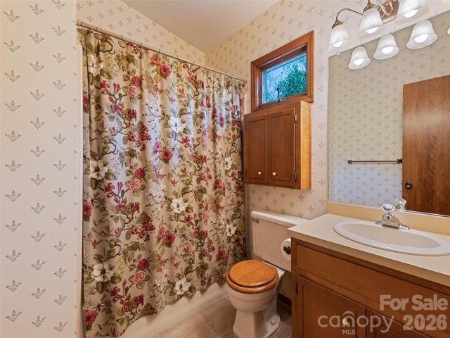 600 Brandywine Road Unit 2, Waynesville, NC 28786