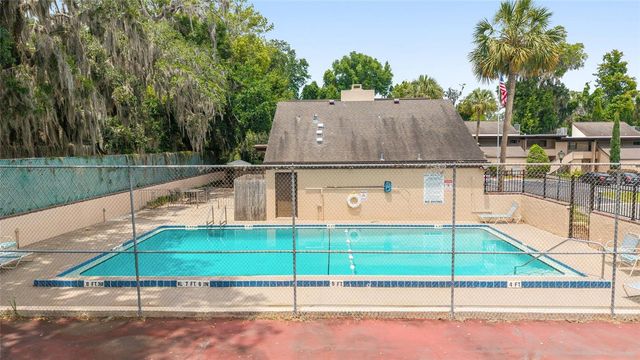 2415 NE 7TH STREET 8, Ocala, FL 34470