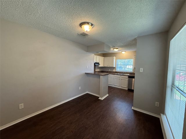 10746 Kendall Square Drive, Dallas, TX 75217