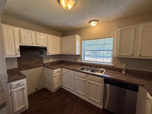 10746 Kendall Square Drive, Dallas, TX 75217