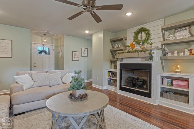 105 Cameron Avenue, Brookland, AR 72417