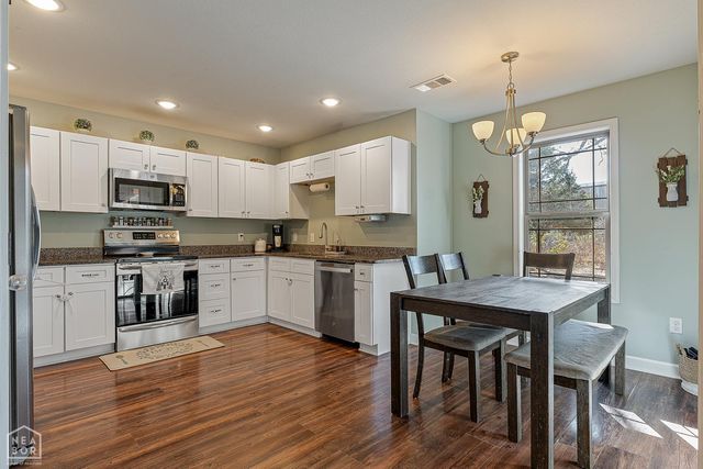 105 Cameron Avenue, Brookland, AR 72417