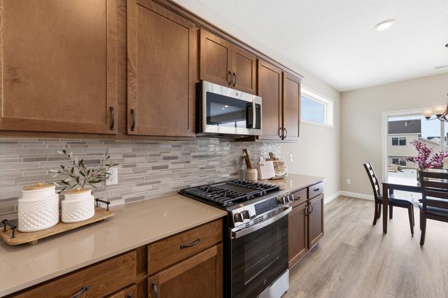 1423 Victory Lane NE, Isanti, MN 55040