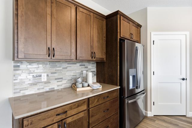 1423 Victory Lane NE, Isanti, MN 55040