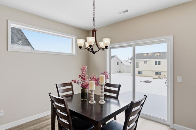 1423 Victory Lane NE, Isanti, MN 55040